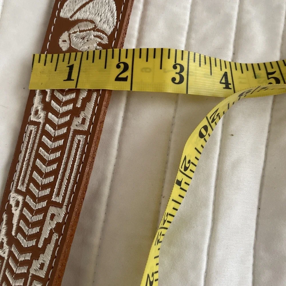 Men's New Leather Embroidered Cowboy Belt Western Cowboy Belt, Or Womens Size 42